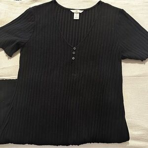 H&M Black Ribbed V-Neck Short Sleeve Top